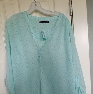 MAURICES ladies blouse.